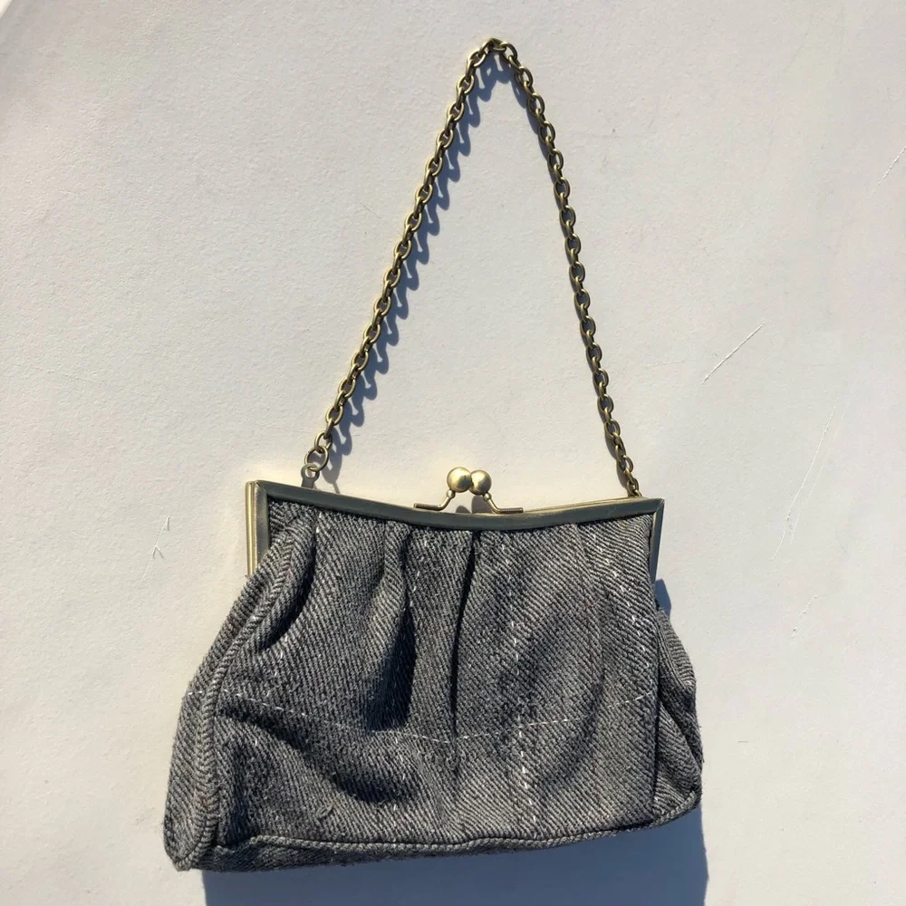 Vintage chainlink shoulder